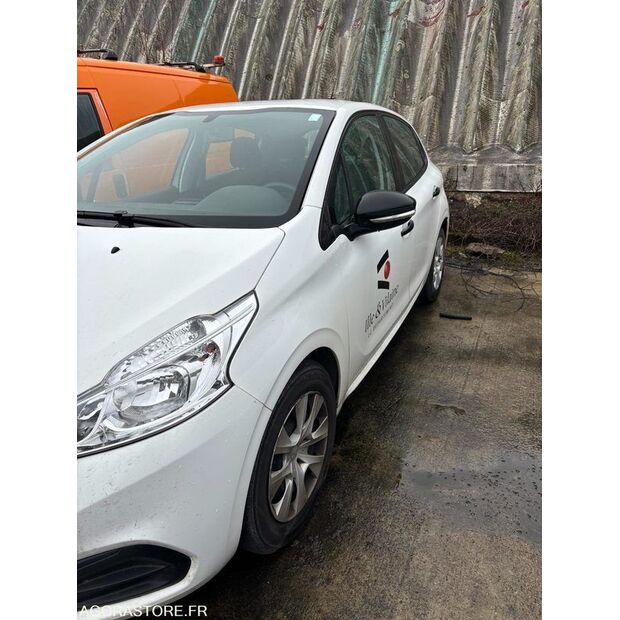 2016 Peugeot 208-45128042