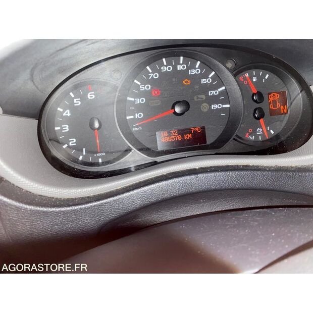 2018 رينو Master 2.3-45128095