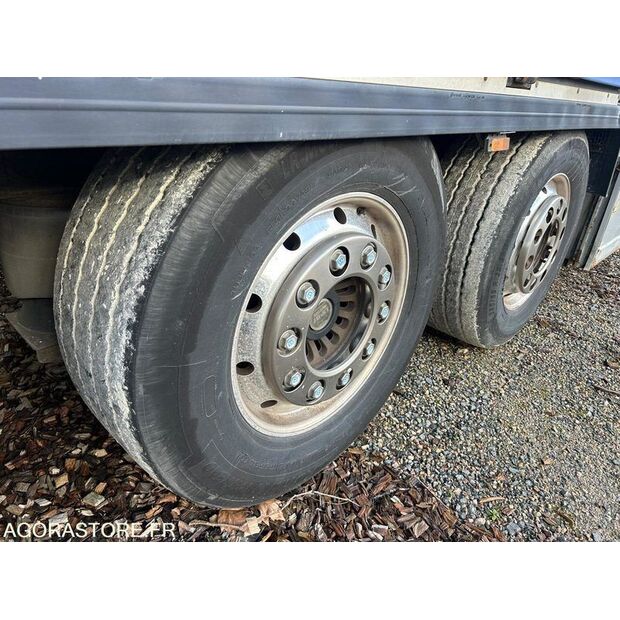 2015 كرون-45128110