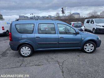 2008-dacia-logan-1409198-45128238