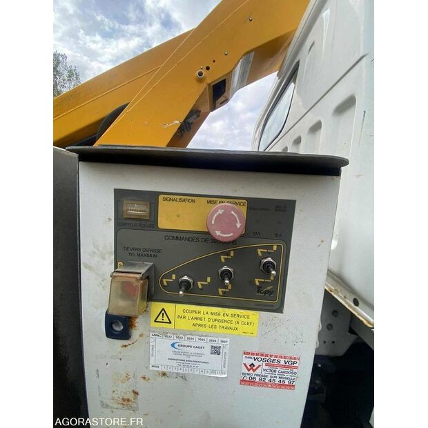 2014 NISSAN Cabstar-45128427