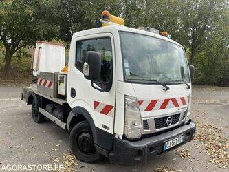 2014-nissan-cabstar-1409220-45128429