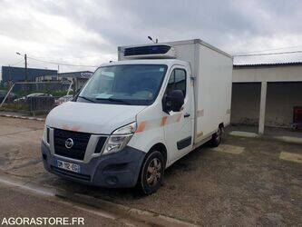 صورة ل شاحنات التي تسيطر عليها درجة الحرارة 2014 نيسان NV400