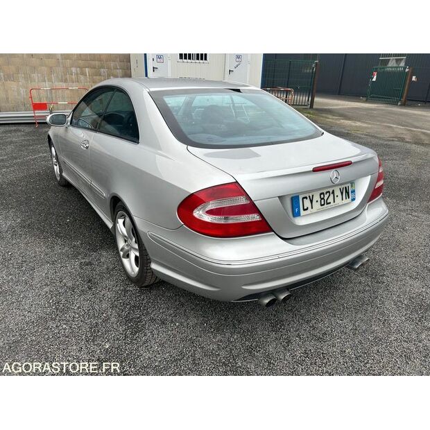 2002 Mercedes-Benz CLK-45128554