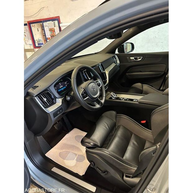 2023 Volvo XC60-45128653