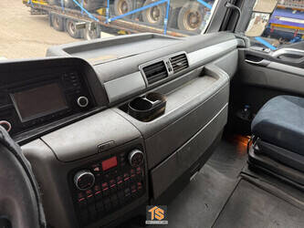 2014-man-tgx-18-480-1409278-45129176