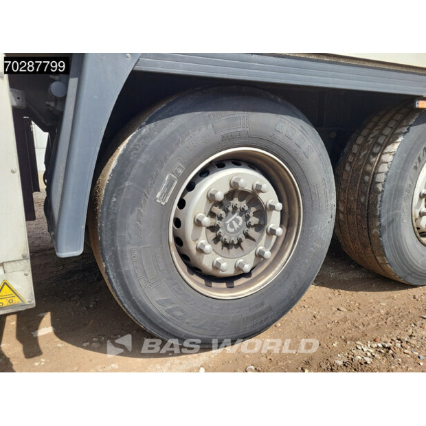 2020 كرون Carrier Vector 1550-45129953