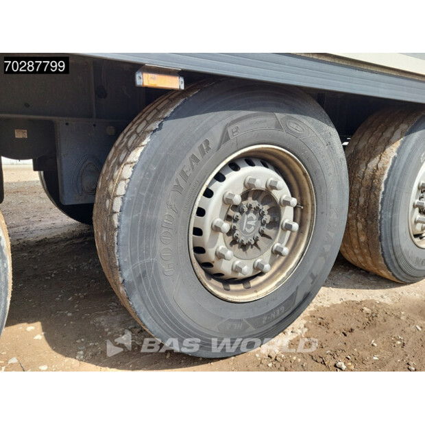 2020 كرون Carrier Vector 1550-45129954