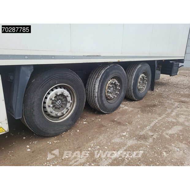 2020 كرون Carrier Vector 1550-45129975