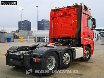 2015-mercedes-benz-actros-2658-1409299-45130425