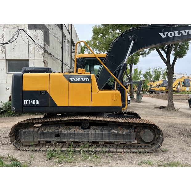2022 Volvo EC140DL-45130583