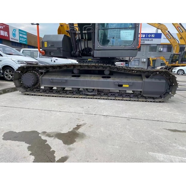 2023 فولفو EC200-45130602