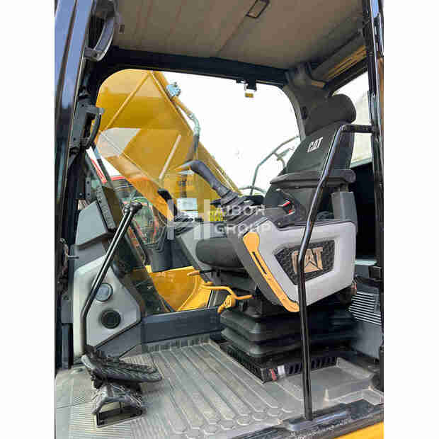 2024 كاتربيلر 320GC-45131389