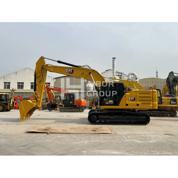 2024 Caterpillar 330GC-45131398