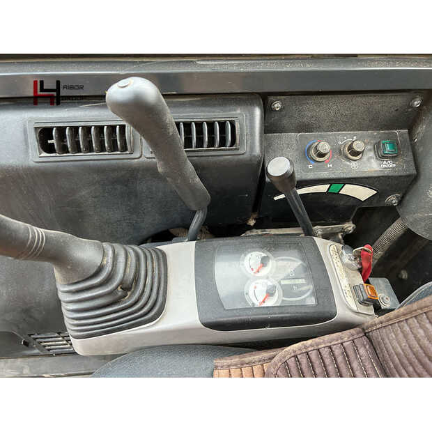 2024 كاتربيلر PC56-45131511