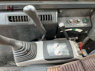 2024-caterpillar-pc56-45131511