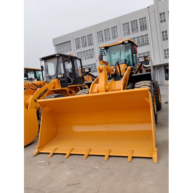 2024 SDLG LG956L-45131868