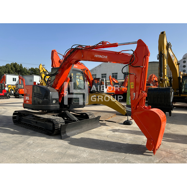 2024 Hitachi ZX75US-45132088