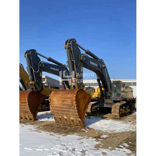 2023 فولفو EC950-45132151