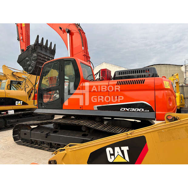 2023 Doosan DX300-45132168