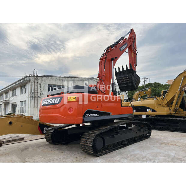 2023 Doosan DX300-45132183