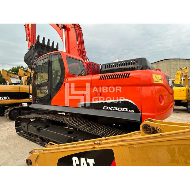 2023 Doosan DX300-45132185