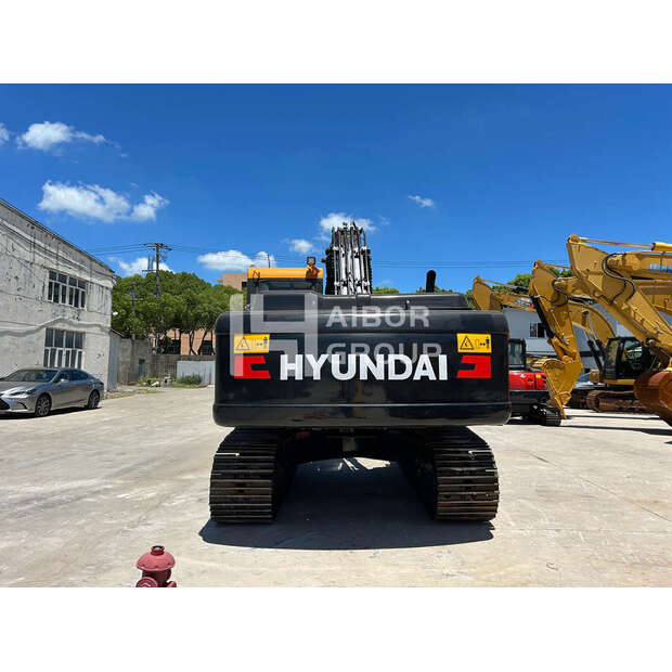 2022 Hyundai R220LC-9S-45132265