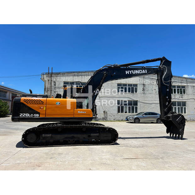 2022 Hyundai R220LC-9S-45132267
