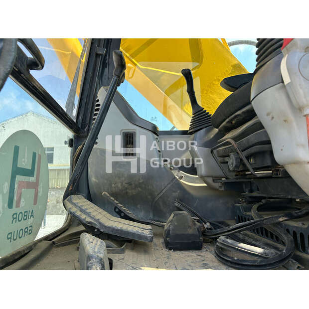 2024 Komatsu PC300-7-45132303