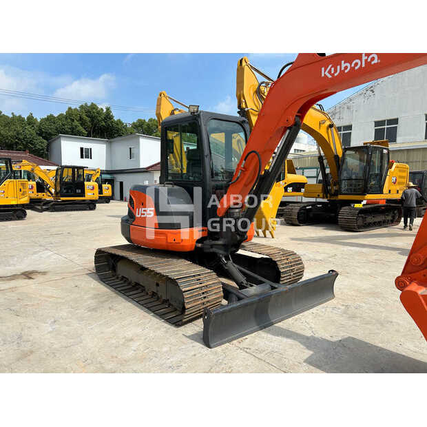 2023 كوبوتا U55-45132385