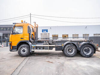 2009-volvo-fm-330-1409410-45132906