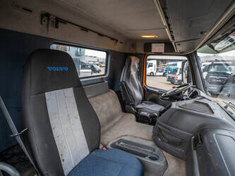 2009-volvo-fm-330-1409410-45132909