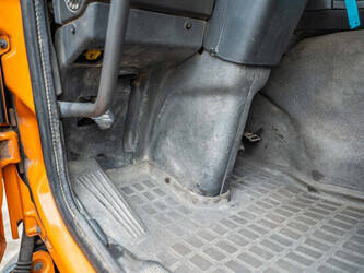 2009-volvo-fm-330-1409410-45132915