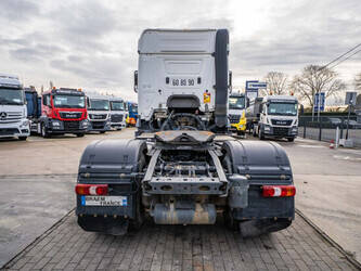 2016-mercedes-benz-arocs-1845-1409419-45133015