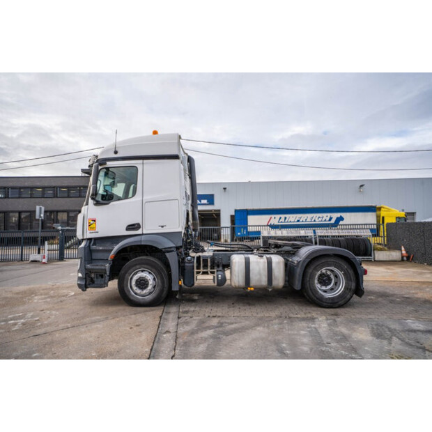 2016 مرسيدس بنز Arocs 1845-45133017