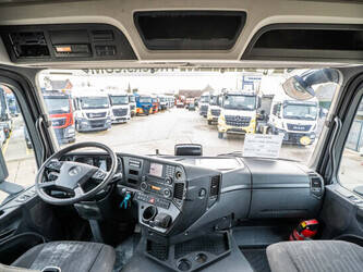 2016-mercedes-benz-arocs-1845-1409419-45133018