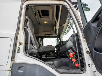 2016-mercedes-benz-arocs-1845-1409419-45133022