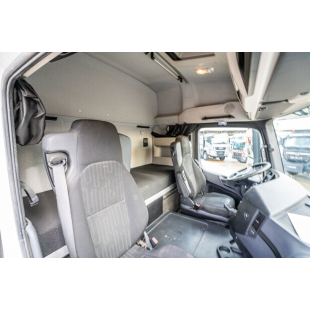 2016 مرسيدس بنز Arocs 1845-45133023