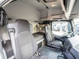 2016-mercedes-benz-arocs-1845-1409419-45133023