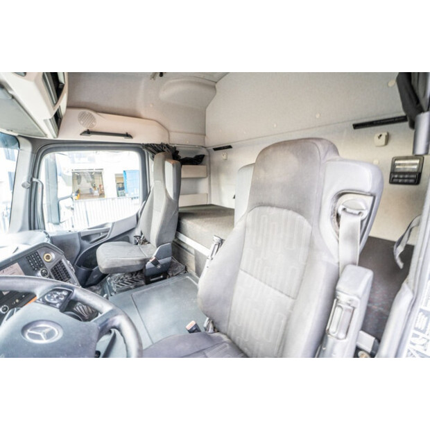 2016 مرسيدس بنز Arocs 1845-45133030