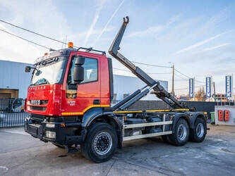 صورة ل شاحنات مع هوك 2012 ايفكو TRAKKER 410 للبيع في إستونيا