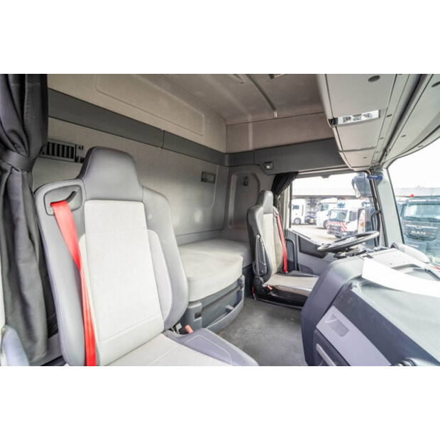 2016 رينو T440-45133268