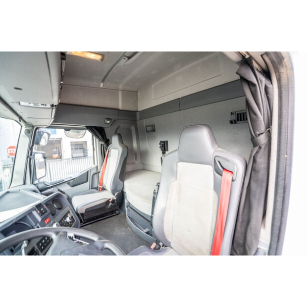 2016 رينو T440-45133270