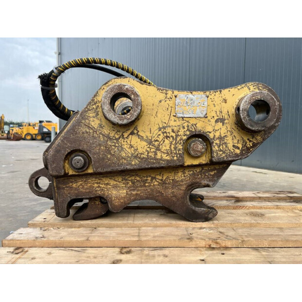 2017 Caterpillar 311D-45133674