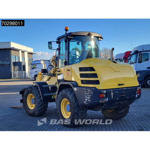 2017 YANMAR V120-45133712