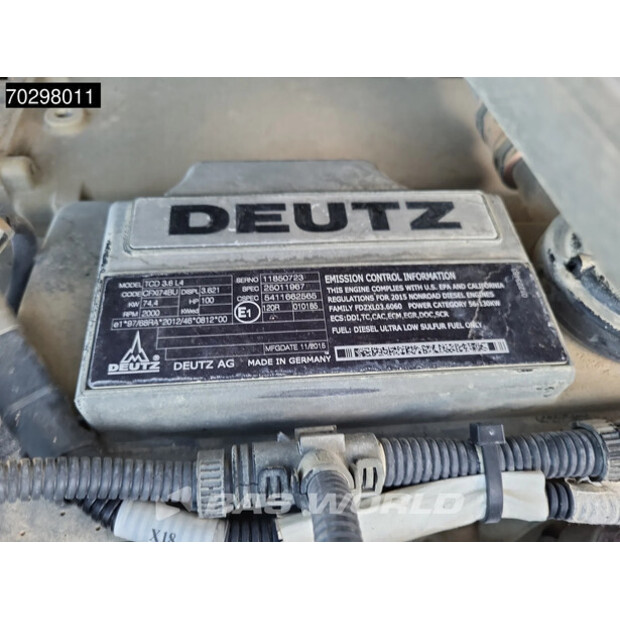 2017 YANMAR V120-45133738