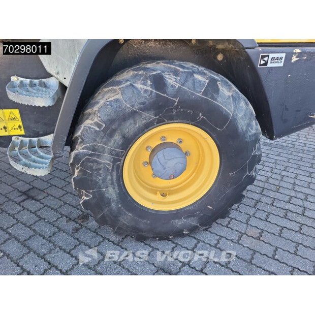 2017 YANMAR V120-45133755