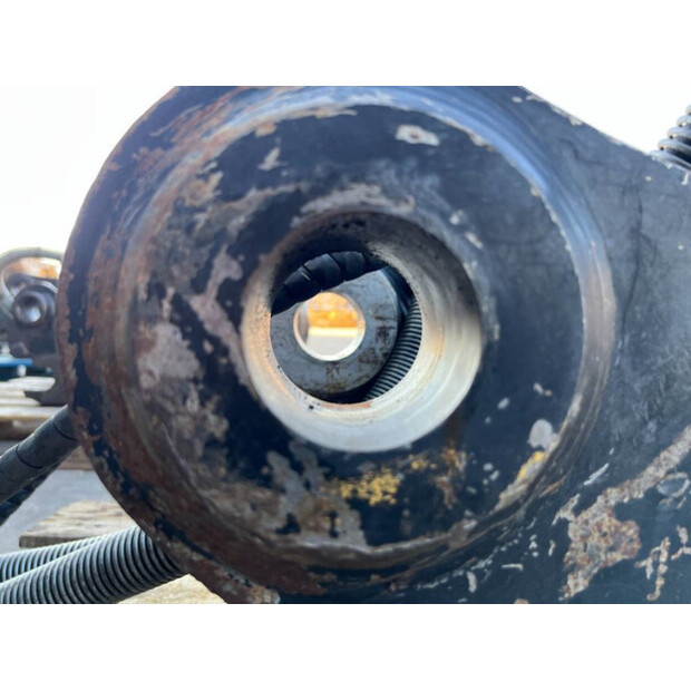 2018 OilQuick OQ65-45133868