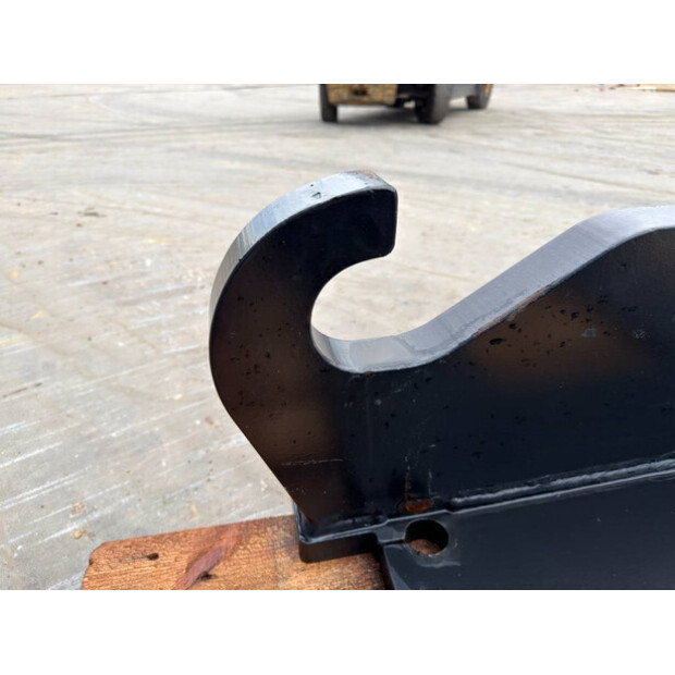 2025 فيراكتيرت CW45-45134083