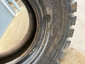 bridgestone-21-00r33-v-steel-1409495-45134220